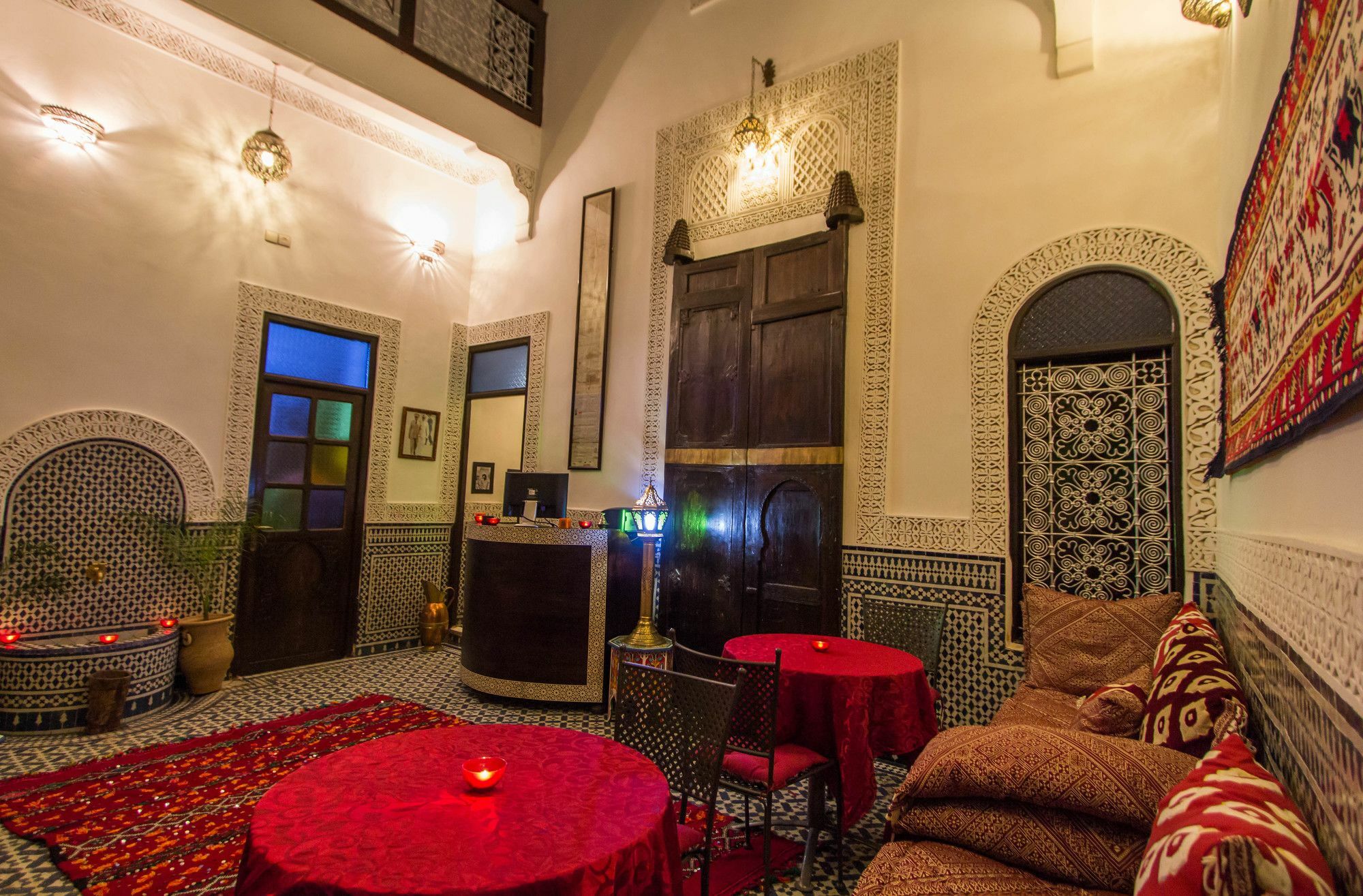 Riad Taha فاس المظهر الخارجي الصورة